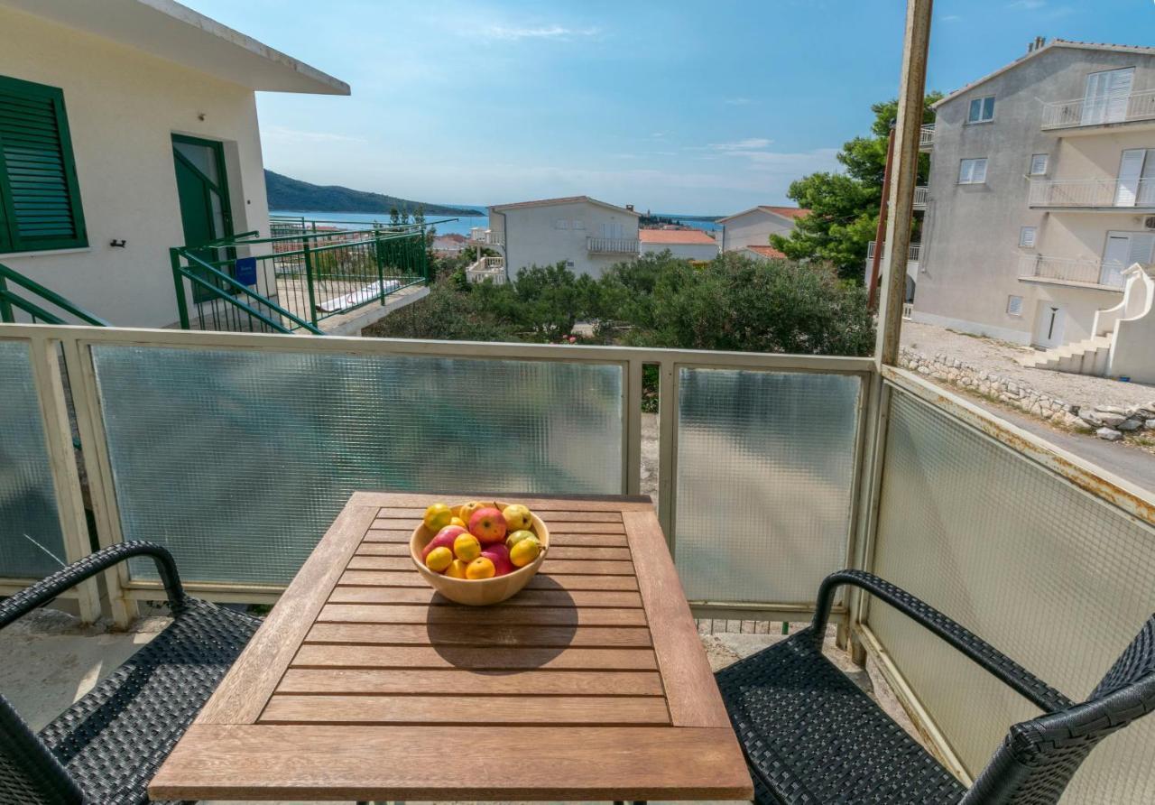 Apartments Jelka Primošten Екстериор снимка
