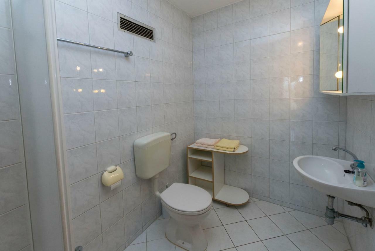 Apartments Jelka Primošten Екстериор снимка