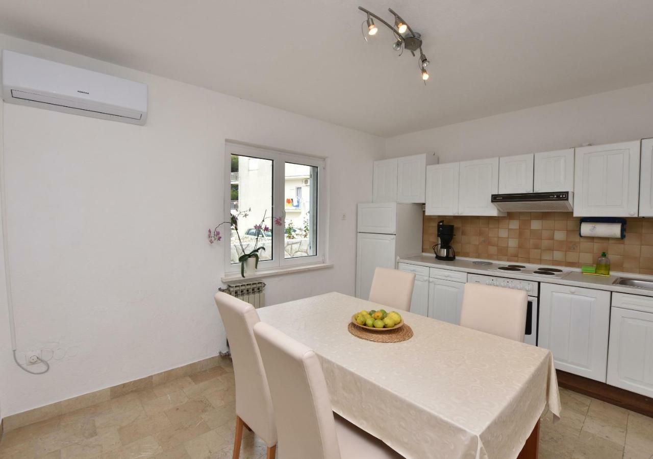 Apartments Jelka Primošten Екстериор снимка